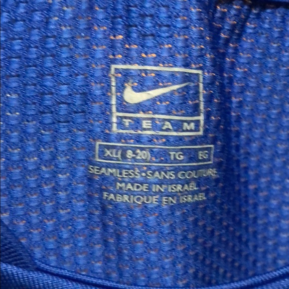 Nike Dri Fit - Picture 5 of 7